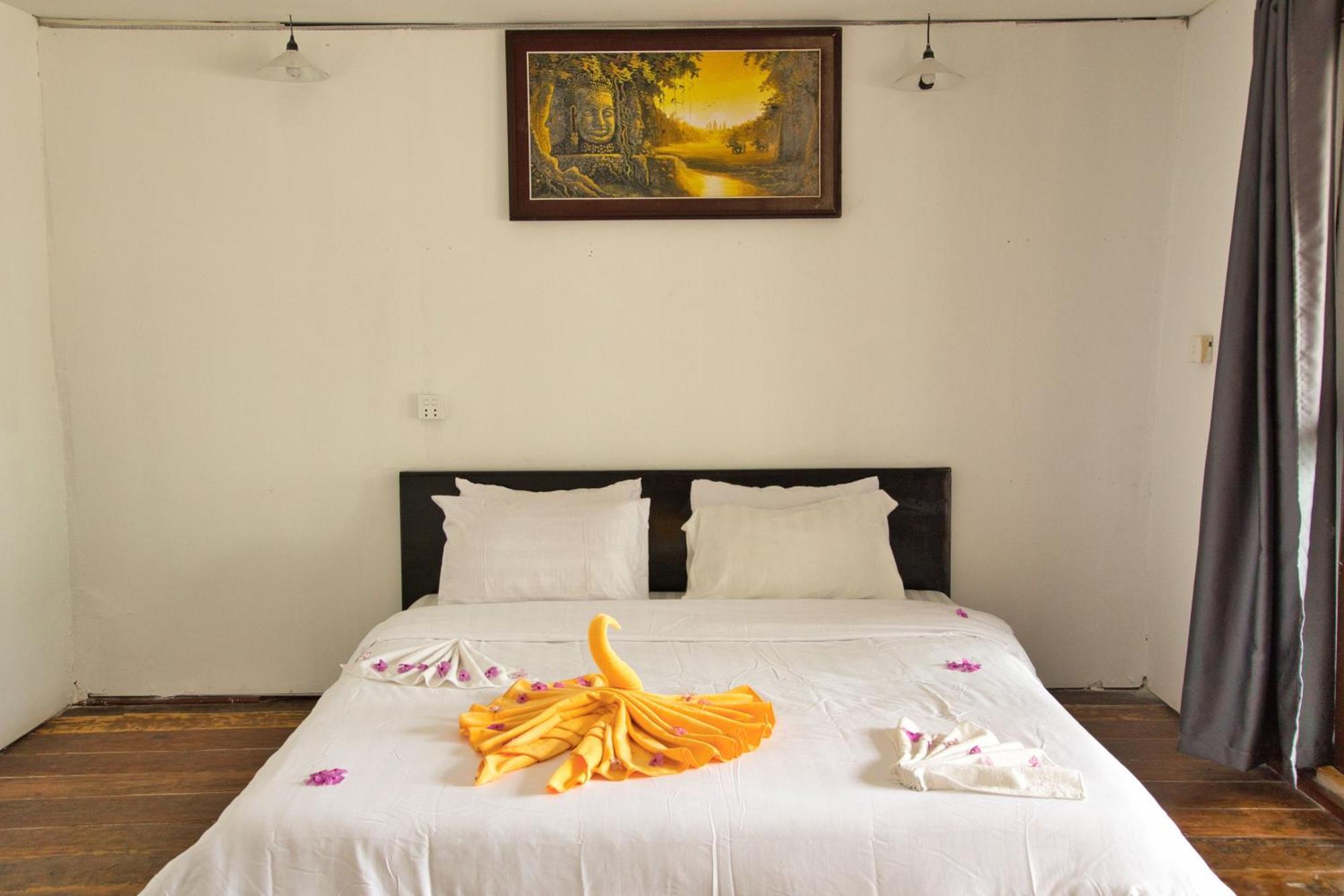 Koh Rong Beach Hostel And Bungalows Kaoh Touch Eksteriør bilde