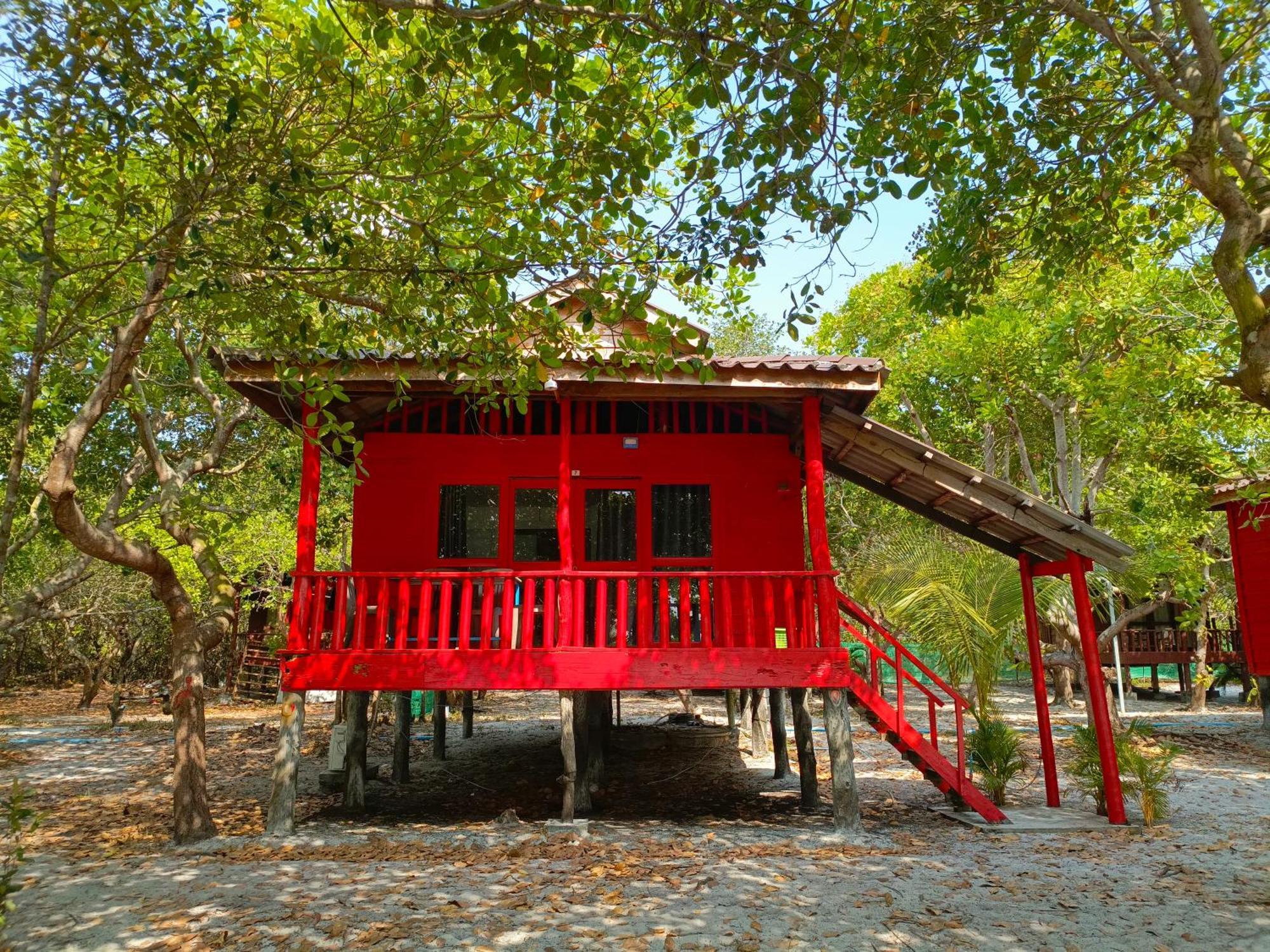 Koh Rong Beach Hostel And Bungalows Kaoh Touch Eksteriør bilde