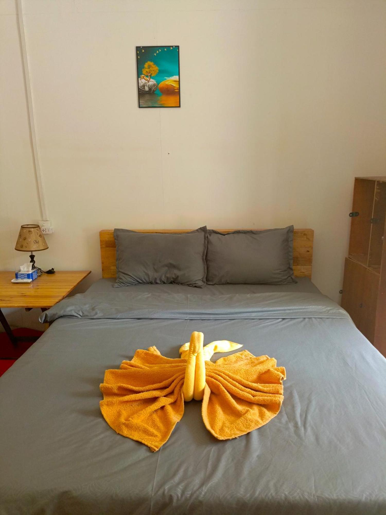 Koh Rong Beach Hostel And Bungalows Kaoh Touch Eksteriør bilde