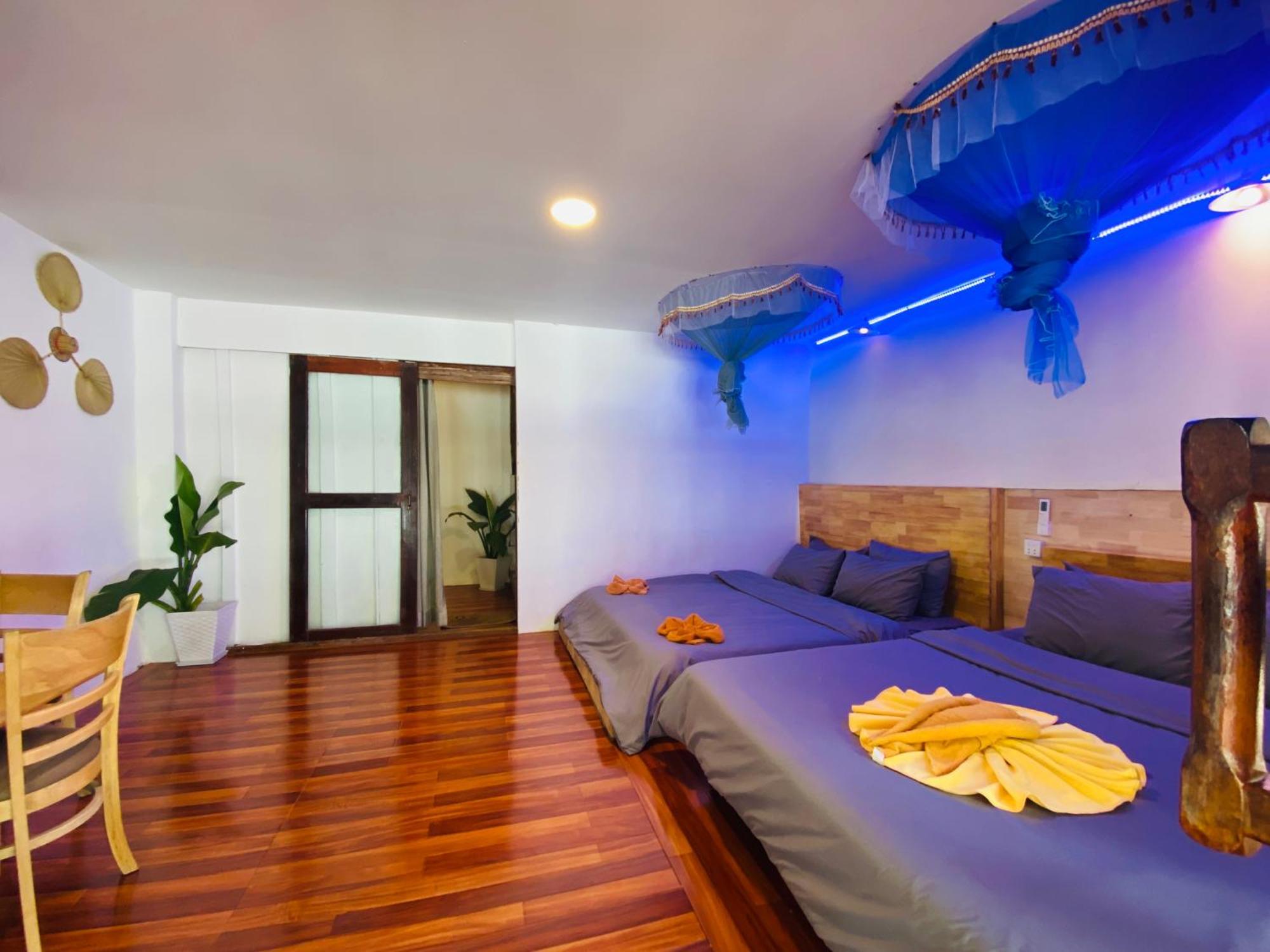 Koh Rong Beach Hostel And Bungalows Kaoh Touch Eksteriør bilde